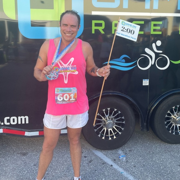 Meet your Posher, Aaron - Picture 1 of 2